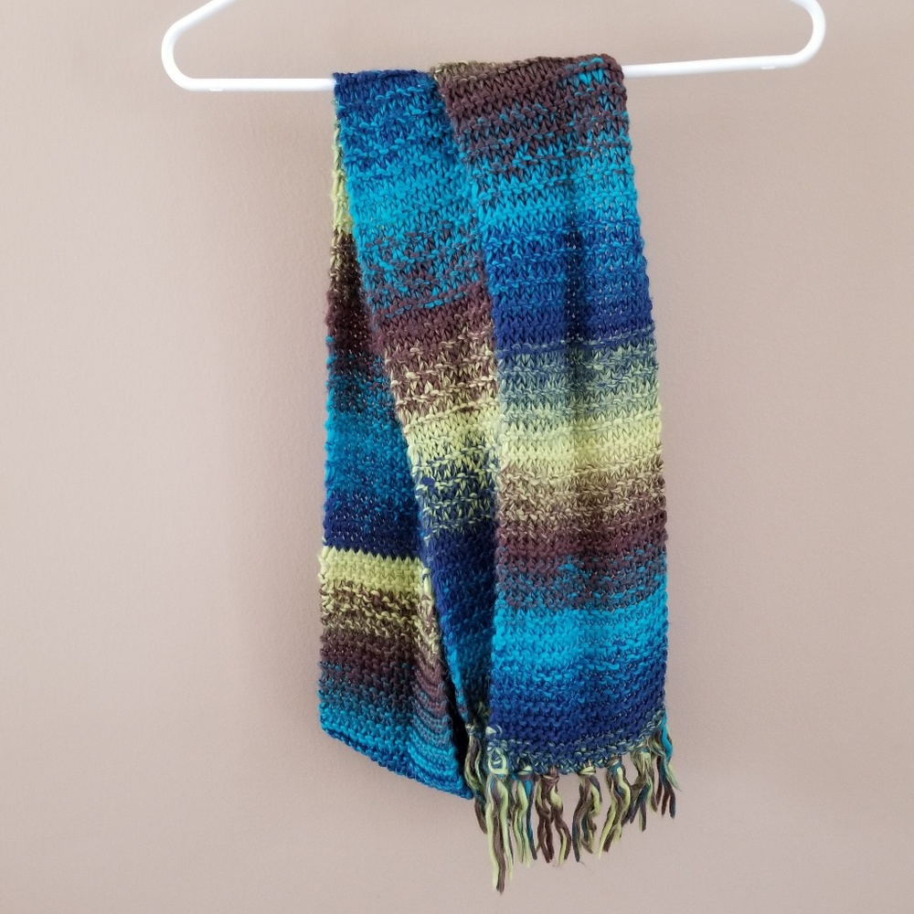 Urbanology Matching Scarf & Mittens - Picture 4 of 6